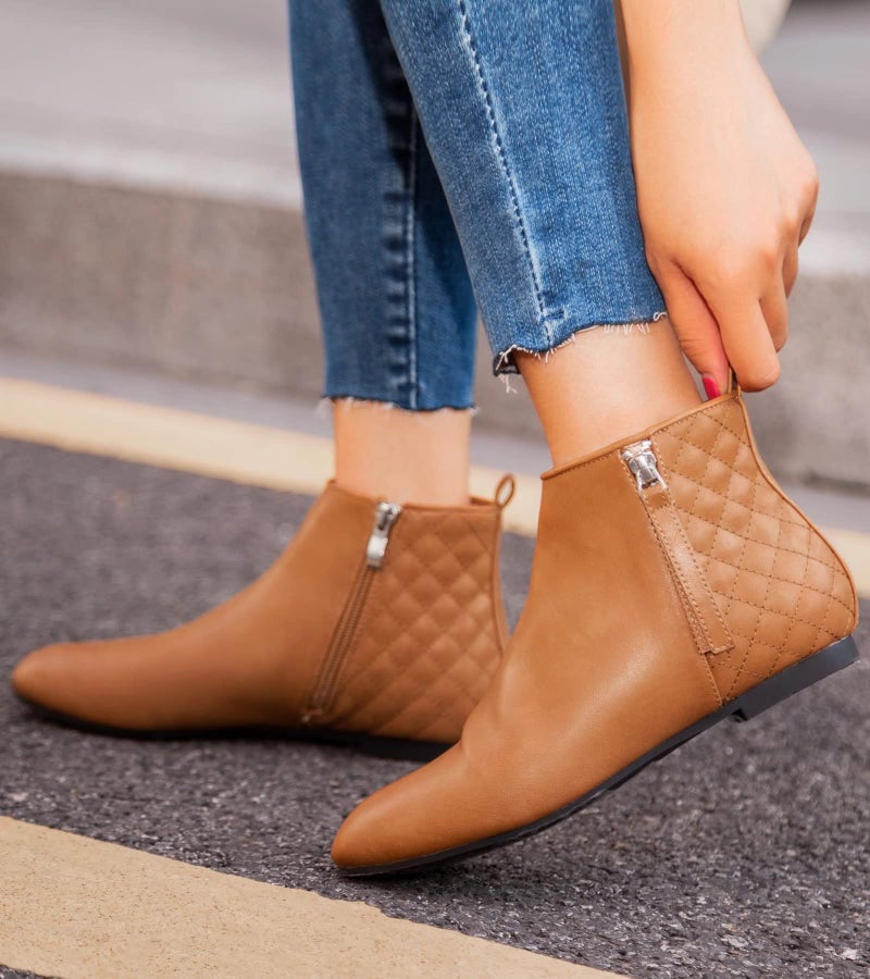 MaxMuxun Women's Ankle Boots Flat Low Heel Booties Ladies Quilted Fall Winter Fashion Boots with Side Zipper Camel Pu Size 6.5 - Image 4